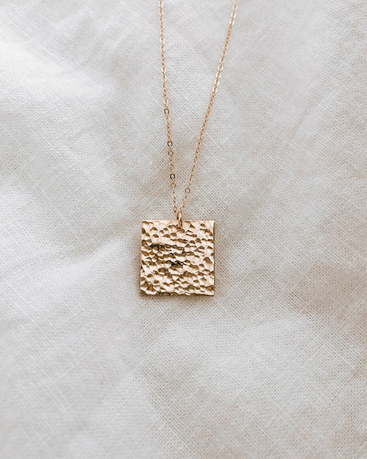 hammered gold necklace